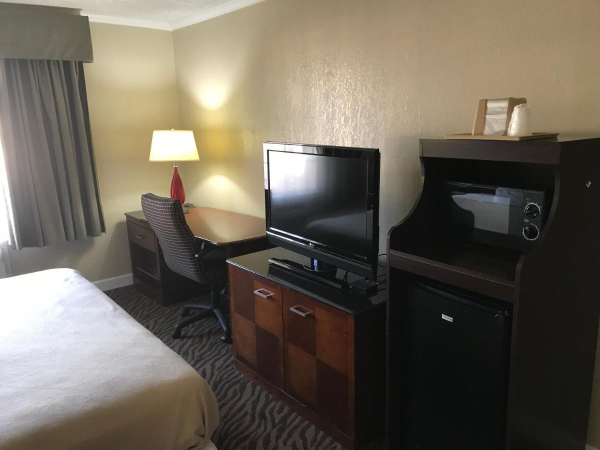 Hometown Inn & Suites Τούλσα Εξωτερικό φωτογραφία