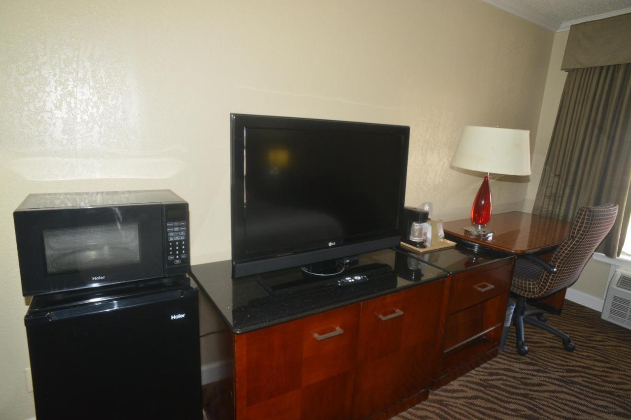 Hometown Inn & Suites Τούλσα Εξωτερικό φωτογραφία